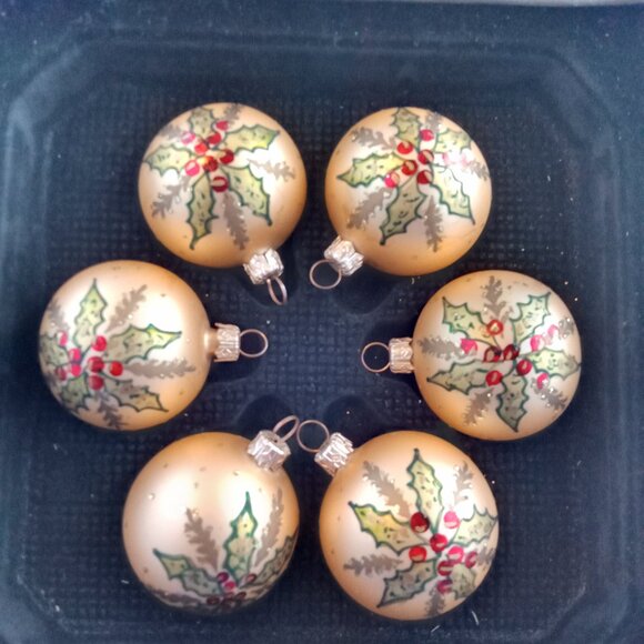 Vintage set of 6 glass Christmas ornaments Poland hand painted - Picture 2 of 7